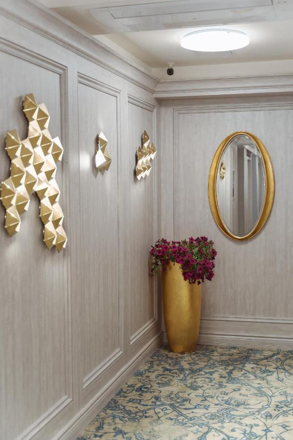 Hotel Maris Улцинь Экстерьер фото