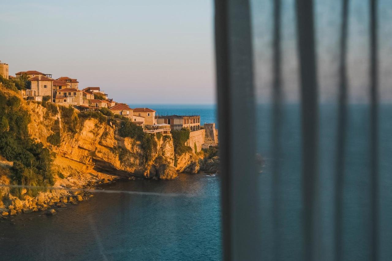 Hotel Maris Улцинь Экстерьер фото