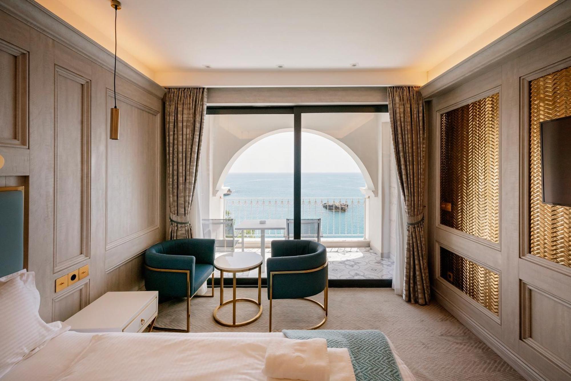 Hotel Maris Улцинь Экстерьер фото