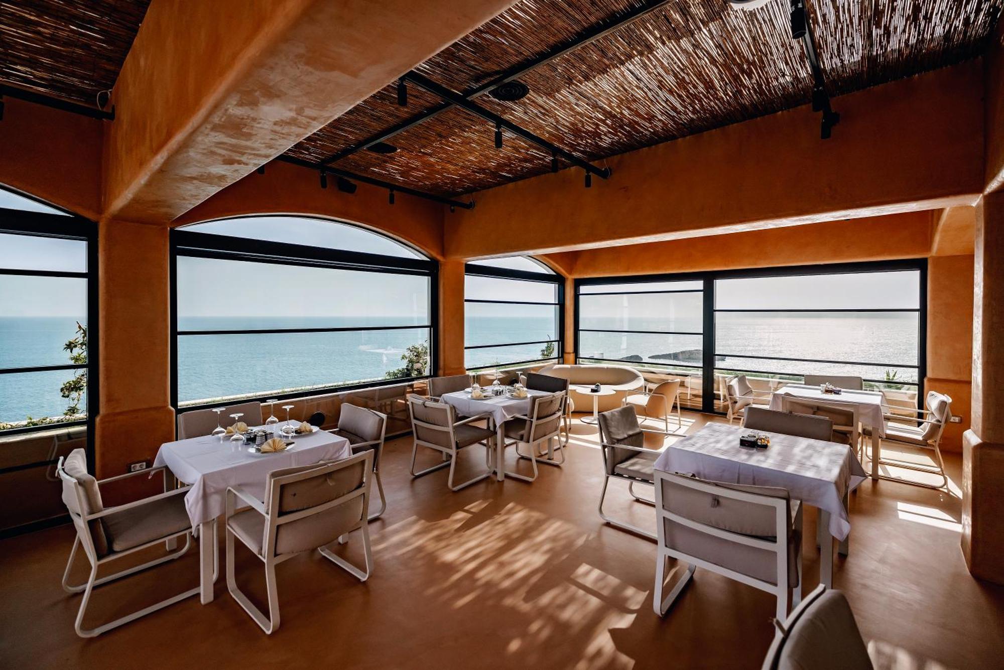 Hotel Maris Улцинь Экстерьер фото